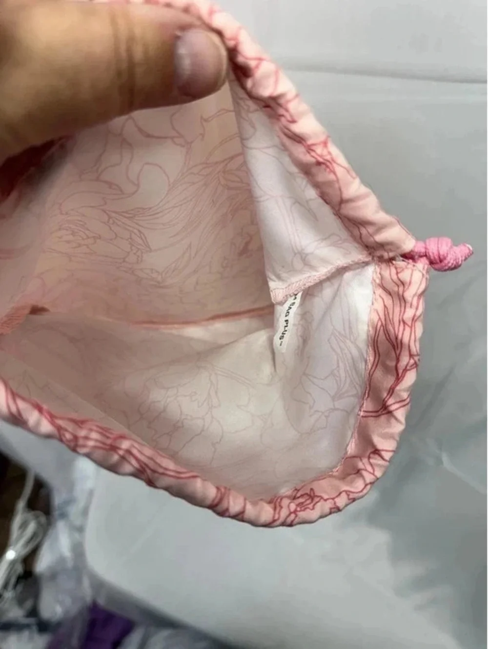Ipsy drawstring bag